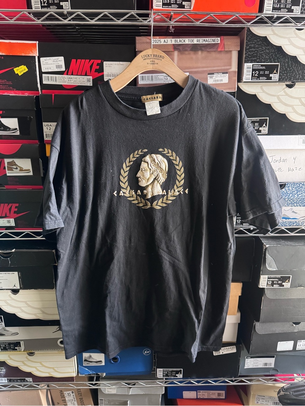 Men’s Black Graphic  Tee vintage Caesars Palace